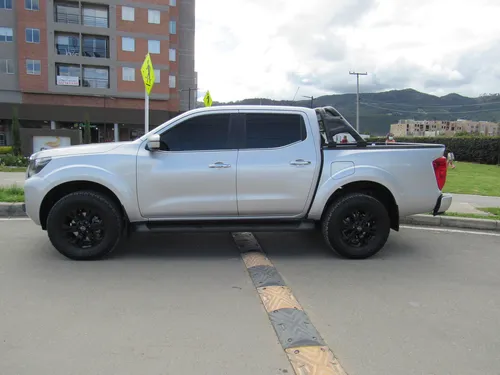 Nissan Frontier 2.3 Cd 4X4 Xe Mt