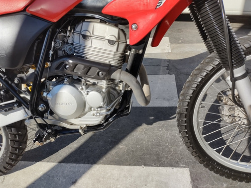 Imagen 6 de 10 de Honda Tornado 250