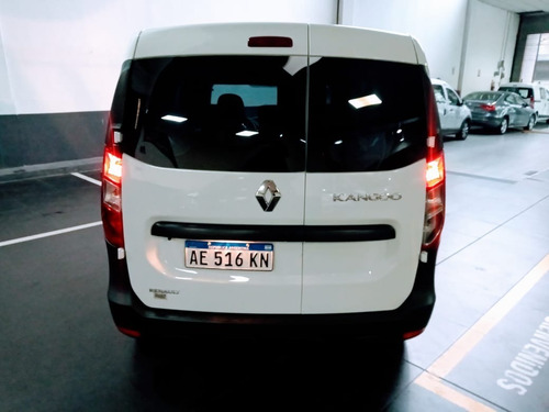 Imagen 2 de 20 de Renault Kangoo 1.6 Emotion 2020 Unico Dueño (eo)