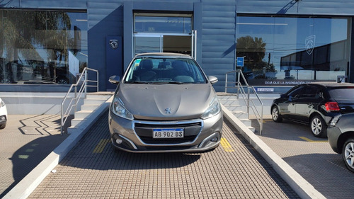 Peugeot 208 1.6 Allure