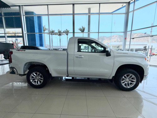 Chevrolet Cheyenne 5.3 Cab Reg Lt 4X4 At
