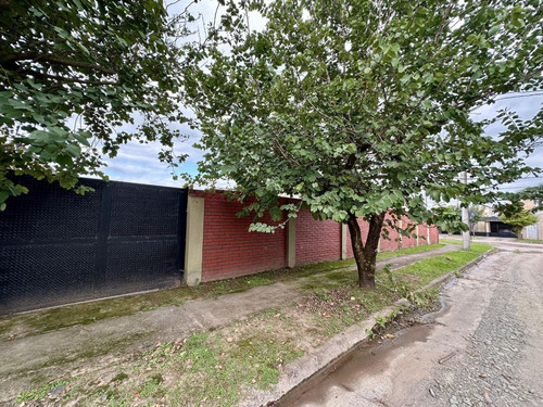 Venta Casa 3 Dormitorios En Esquina, Lomas De Tafi