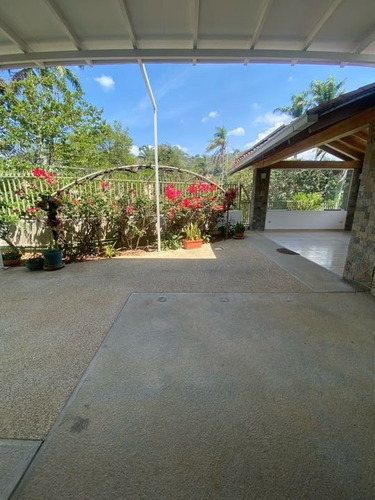 Imagen 16 de 26 de Se Vende Casa 640m2 4h+4s/8b/12p Cerro Verde 0746