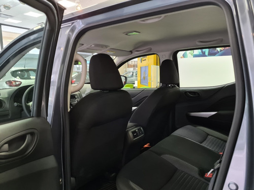 Imagen 11 de 15 de Renault Alaskan Confort 4x2 Mt #mt
