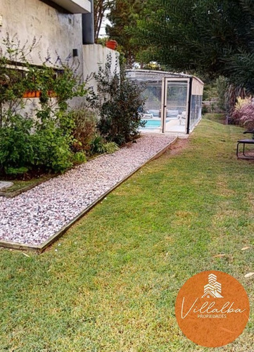 Imagen 25 de 30 de Casa En Venta En La Zona De Pinares
