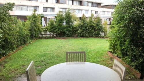 Imagen 1 de 14 de Venta Departamento .duplex Con Jardin Vista Al Espejo De Agua Del Condominio El Reflejo. Nordelta
