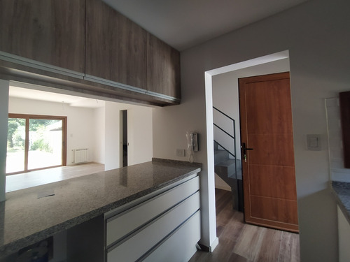 Imagen 13 de 24 de Dúplex De Categoría A Estrenar En Venta En City Bell-amplio Lote-