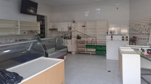 Casa En Venta De 4 Dorm. En Ñuñoa