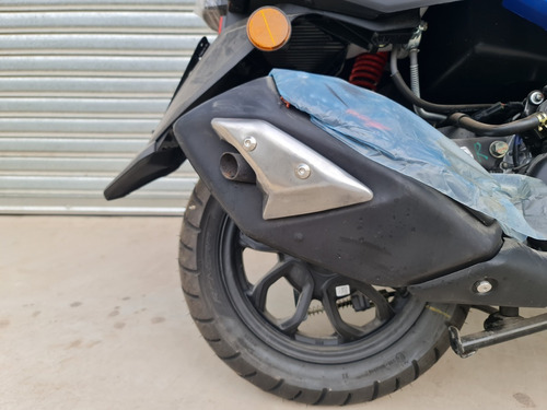 Imagen 4 de 8 de Beta Scooter Tvs Ntorq Precio Cuidado