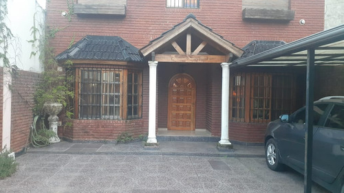 Casa Impecable Amplia 5 Ambientes En Ituzaingó Centro