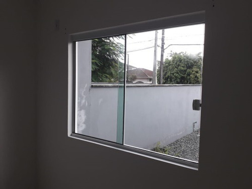 Imagem 2 de 15 de Casa - Padrão, Para Venda Em Joinville/sc - V531