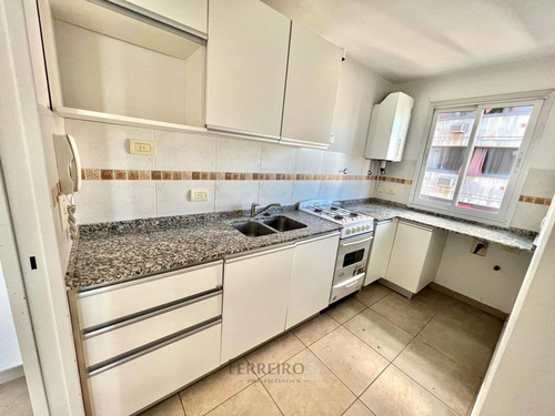Imagen 5 de 12 de Venta De Departamento 2 Ambientes En El Edificio Punto Goya