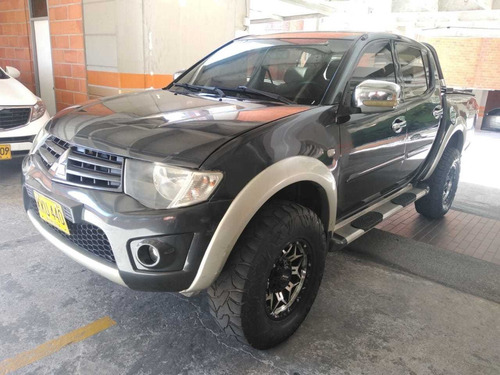 Mitsubishi Sportero 2.5 2011
