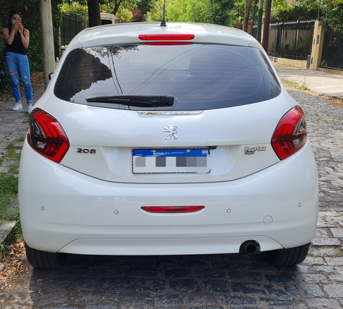 Peugeot 208 1.6 In Concert 2020