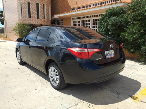 Imagen 2 de 17 de Toyota Corolla Le