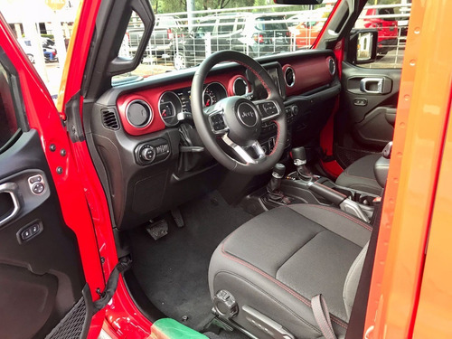 Imagen 8 de 15 de Jeep Gladiator Rubicon 2023