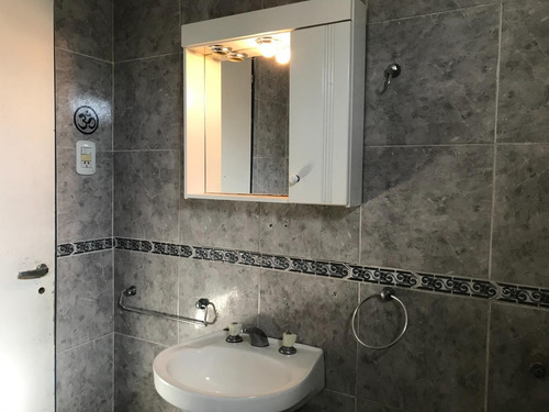 Imagen 8 de 13 de Ph Departamento 3 Amb - Financia - Banfield Oportunidad