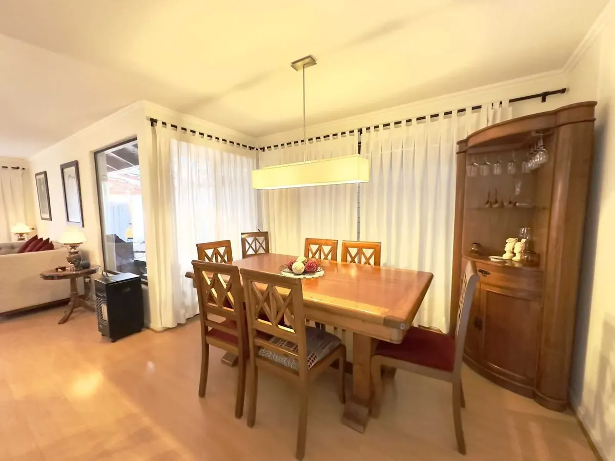 Imagen 4 de 23 de Oportunidad Venta De Amplia Casa Con Piscina (93842)