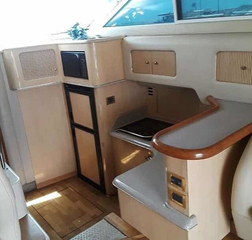 Yate Sea Ray Lv68