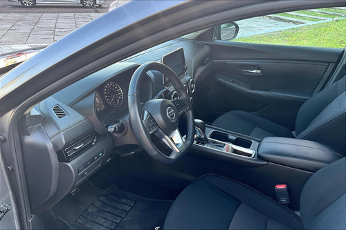 Nissan Sentra 2.0 Advance Cvt