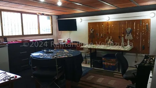 Bellisima Propiedad, Casa Estilo Colonial En Venta Ubicada En Oripoto 24-27451