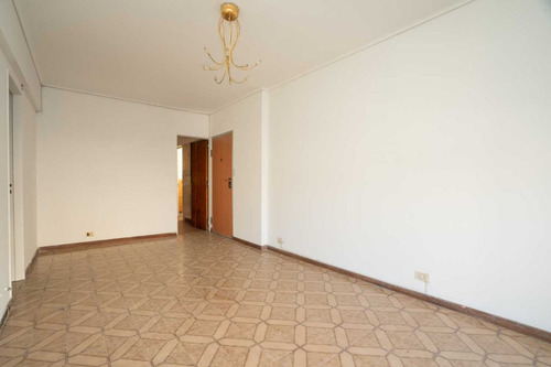 Venta 4 Ambientes C/balcón Flores Apto Credito
