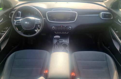 Imagen 7 de 13 de Kia Sorento 2.4 Lx At 2019