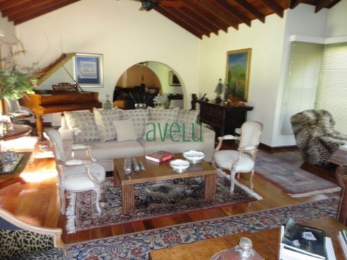 Imagen 1 de 10 de Hermosa Residencia En Parque Burnett ,con Más De 6600 Mts. De Jardín Y 500 Mts2 Construidos . Consulte Venta!!- Ref: 794