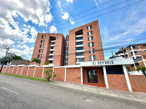 Alquiler De Moderno Penthouse Dúplex Totalmente Amoblado, Ubicado En La Torre Exclusiva El Refugio, Avenida Principal De Pueblo Nuevo