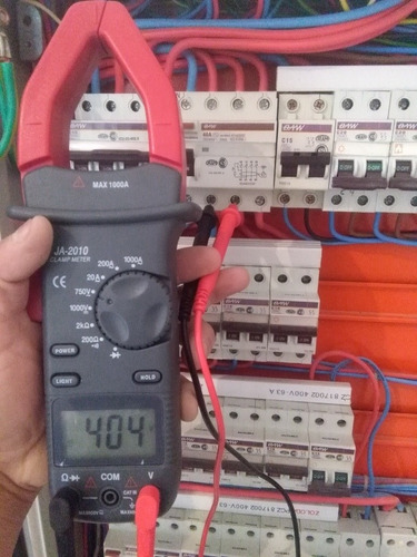 Imagen 2 de 3 de Electricista Domiciliario