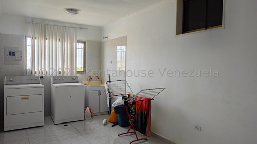 Galpon Fabrica Industral En Venta La Victoria Zona Industrial 5800m2 Depositos Oficinas Area Taller Carga Y Descarga Pesada Vigilancia Estef 22-12781