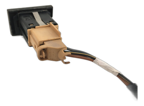 Boton Interruptor Hazard Volkswagen Gol Trendline 2020-2023 (Usado)
