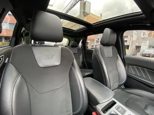 Ford Edge St