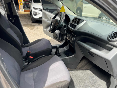 Imagen 11 de 18 de Suzuki Celerio 2015 1.0 Ga 5p