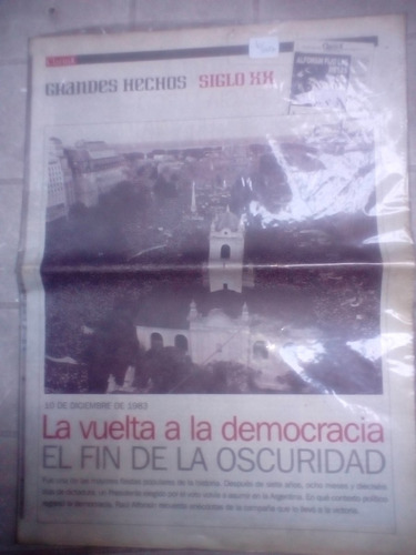 Vuelta Democracia Grandes Hechos Siglo Xx - Facsimil Clarin