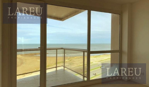 Imagen 3 de 28 de Departamento - B.f.u.camet