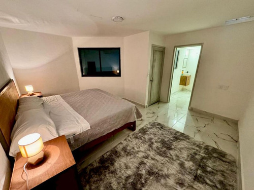 Casa Estilo Contemporáneo En Col. Tulipanes, Cuernavaca Morelos.