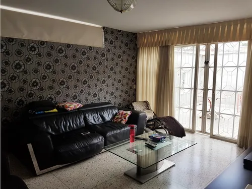 Venta Casa En Prados Del Este