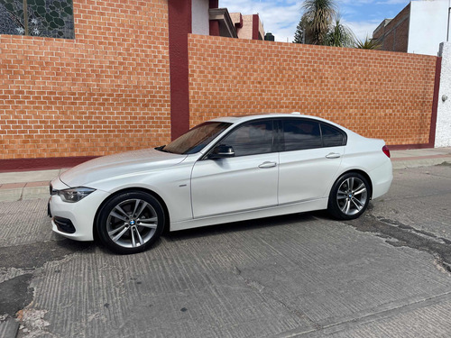 BMW Serie 3 2.0 330ia Sport Line At