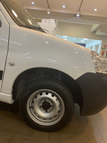Imagen 9 de 25 de Peugeot Partnert Confort 1.6 2023 3-