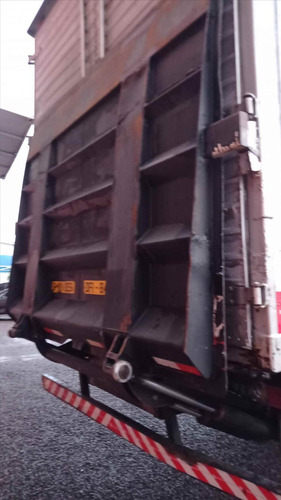 Imagem 5 de 5 de Carroceria Sobre Chassi Truck Bau Furgao