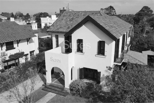 Oficina En Venta Sobre La Rambla Portuaria, Ciudad Vieja (ref: Srs-1217)