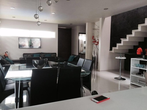 Imagen 11 de 16 de Hermosa Residencia En Lomas De Juriquilla, Alberca Propia, J