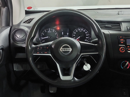 Nissan NP300 2.5 NP300 CHASIS CABINA