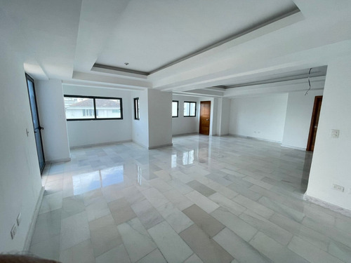 Imagen 4 de 16 de Apartamento En La Esperilla De 3 Habitaciones Con Vista Al Mar.