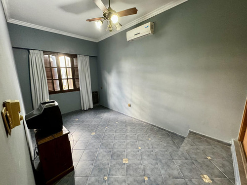 Suipacha 2800 - Casa De 3 Dormitorios En Venta Con Pileta - Rosario, Parque Casado
