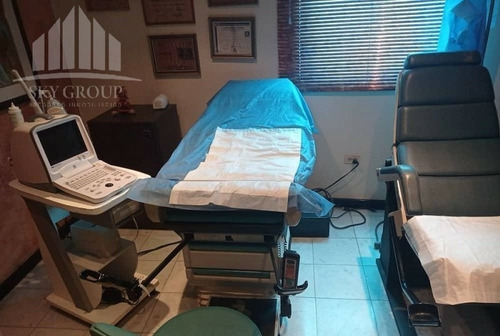 Imagen 9 de 14 de En Venta Consultorio En Especialidades Quirúrgicas Los Mangos, Valencia