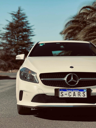 Imagen 4 de 12 de Mercedes-benz Clase A 2016 1.6 A200 Urban 156cv
