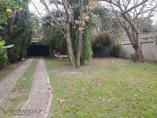 Imagen 22 de 22 de Casa En Venta, 4 Dormitorios, 2 Baños, Gran Fondo, Garaje, Verona, Carrasco Norte.