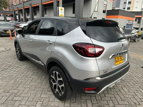 Renault Captur 2.0 Intens Automática